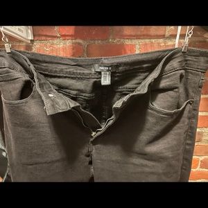 Black Forever21 Core Slim-Fit Denim
